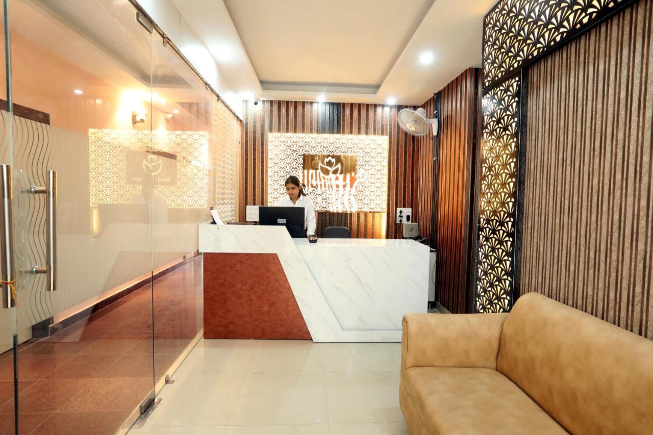 Hotel The Glory Rishīkesh Esterno foto