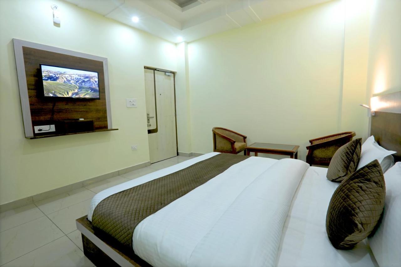 Hotel The Glory Rishīkesh Esterno foto